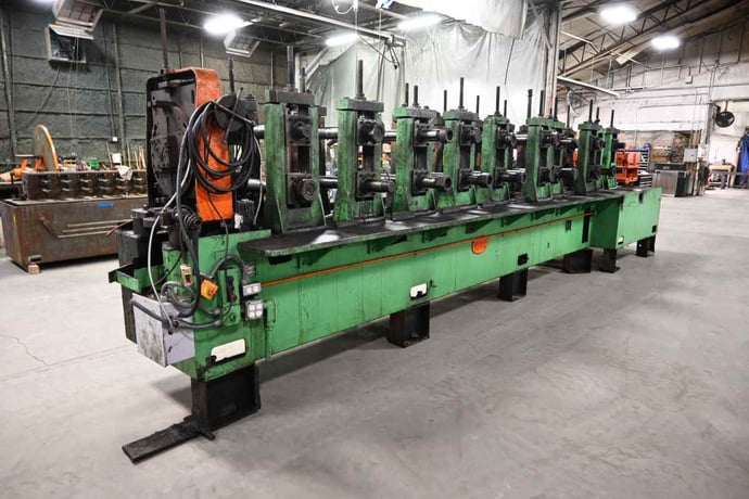 10 Stand, Yoder #M3-1/2, Rollformer, 10 passes, 3.5" spindle diameter, 19" roll space, 24" horizontal - Image 2