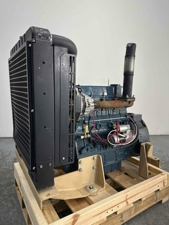 66 HP Kubota #V3600, Engine, unused, warranty - Image 4