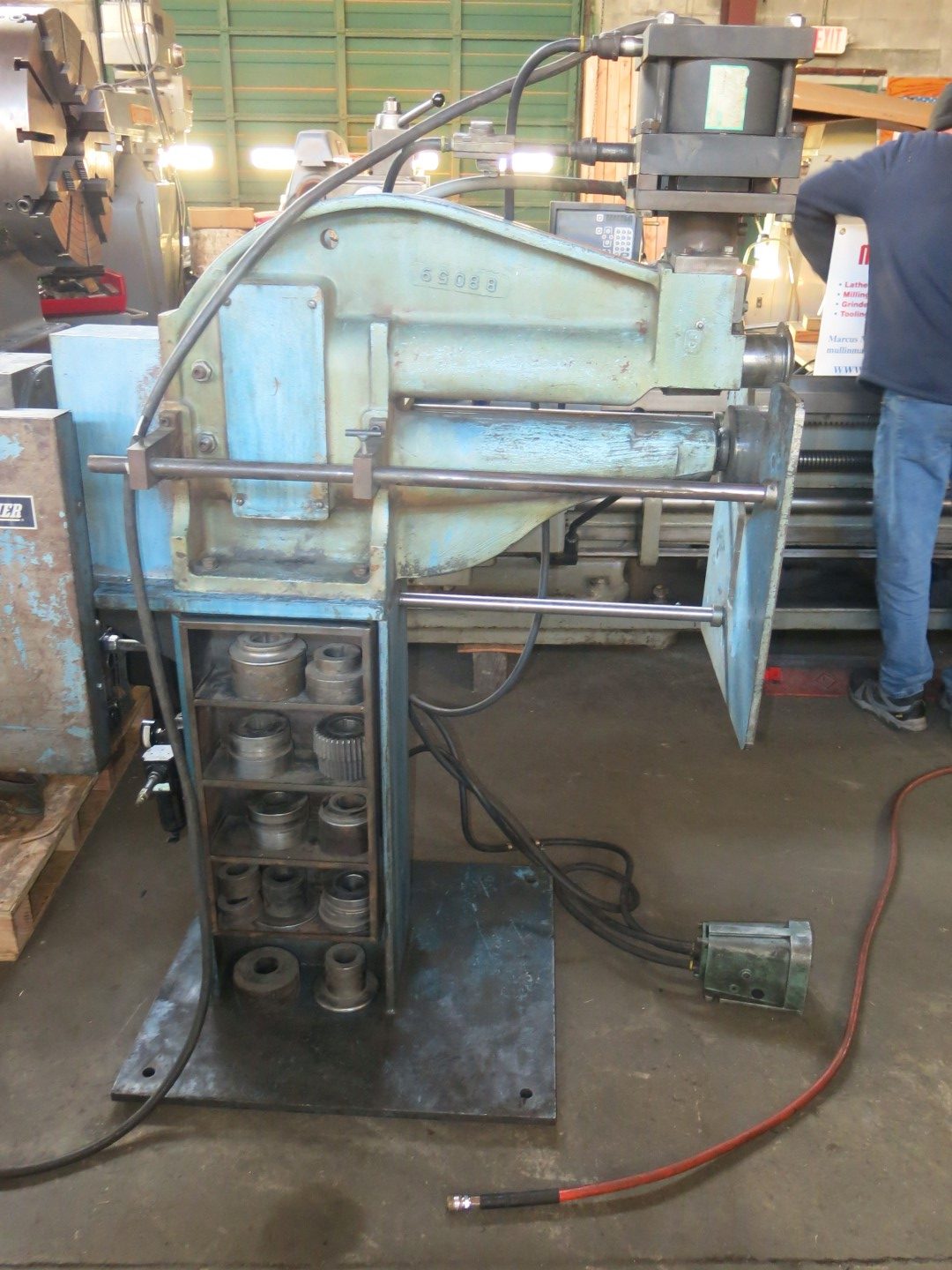Lockformer #D20, Rotary machine, 20" throat, 12 gauge - Image 3