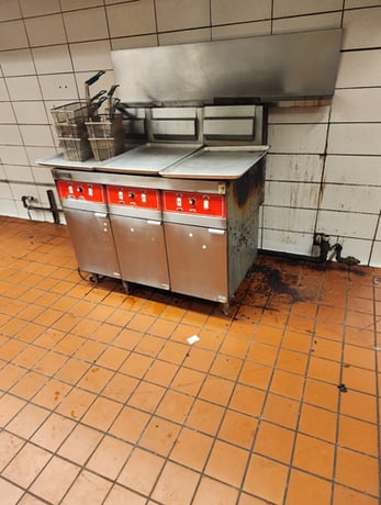 Vulcan, Commercial Fryer, 3 Section - Image 2