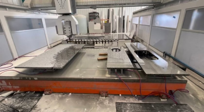 20" Poseidon #TREX-S, Dual Table CNC, 160" x 120" table, Jib Crane, 20" blade capacity, Water Filtration - Image 6