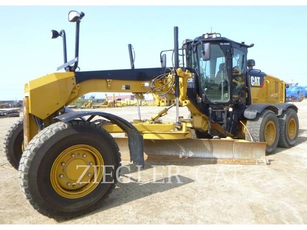 Caterpillar 12M2AWD, Motor Grader, 4940 hours, S/N: R9P00195, 2014 - Image 1