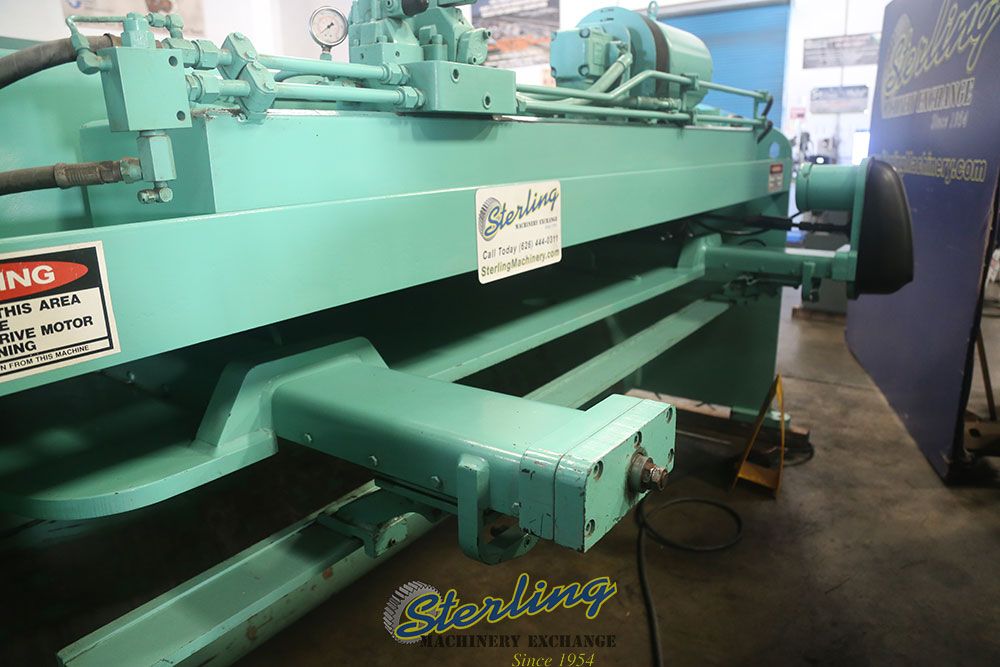 1/4" x 10' Accurshear #825010, heavy duty hydraulic shear, 12" throat, 11 holddowns, front operated power - Image 7