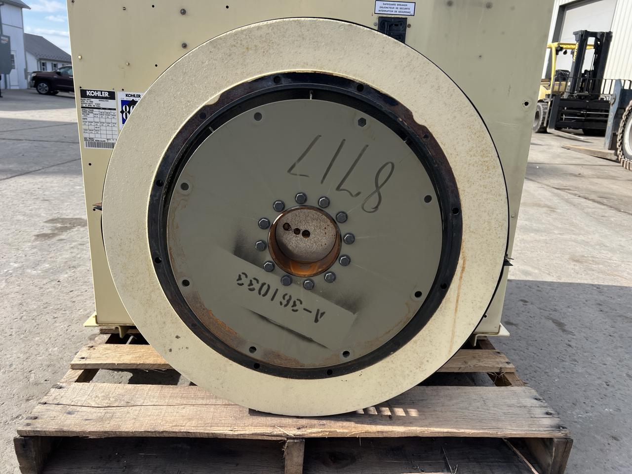 180 KW, Kohler #180ROZJ, generator end taken off 8.1 JD engine, 120/240 Volts, load tested, 862 hours, 2000 - Image 5