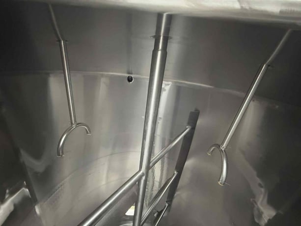 5000 gallon, Mueller stainless cone bottom silo - Image 10