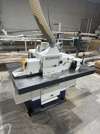 Ironwood #SLR330, straight line rip saw, 10" blade, 1" arbor, 43" x 63" table, 15 HP - Image 4