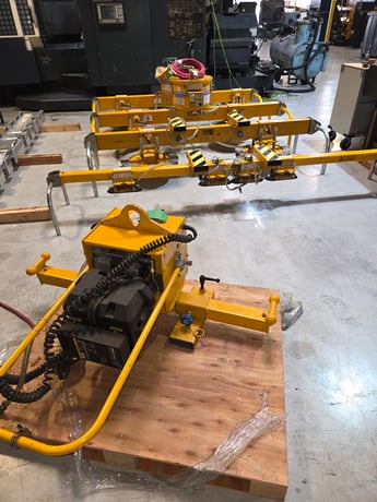 Anver #M250M-L W/L 420M2-86 Self-Powered Mechanical Vacuum Lifters, complete package (2 available) - Image 3