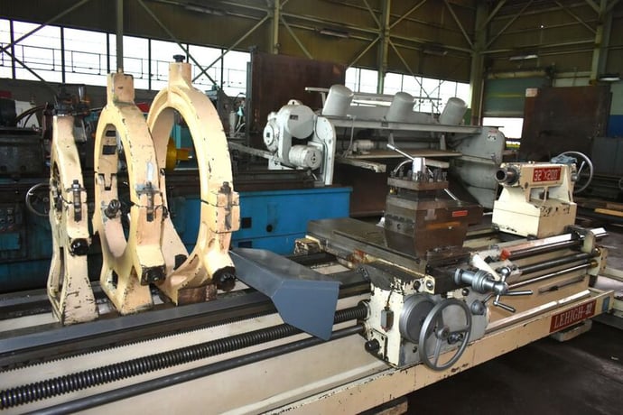 32"/44" x 200" Lehigh #32200B, heavy duty gap type engine lathe with 5" hole thru spindle, 3-jaw 15" chuck - Image 4