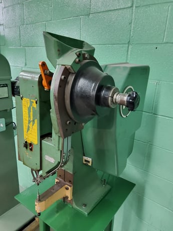 Milford #64, riveter, completely rebuilt (6 available) - Image 3