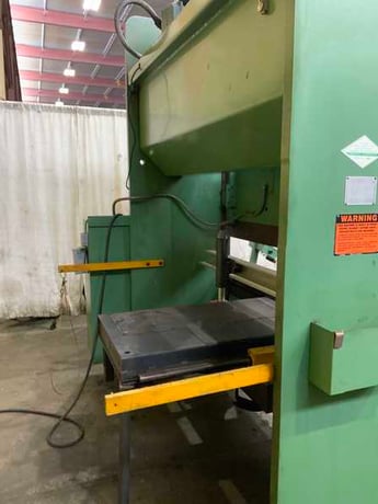 90 Ton, Cincinnati #90CBIIX6, CNC hydraulic press brake, 8' overall, 78" between housing, 14" stroke, 15 HP - Image 7