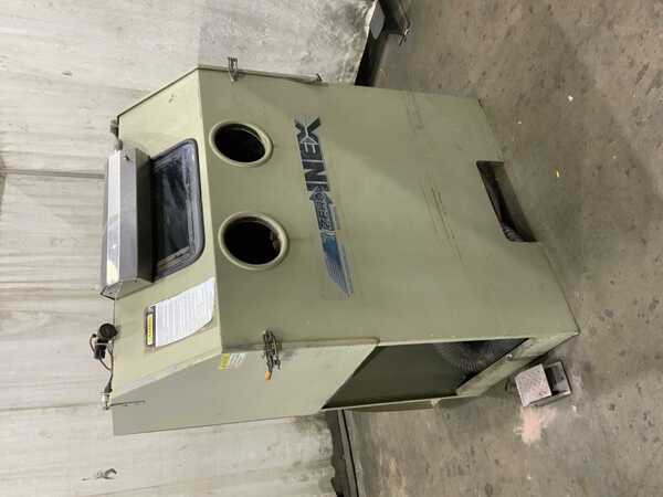 Clemco #CAB-INEX-3048R-300-CDC, sandblast cabinet, dual door opening, 2 gloves, 2017 - Image 9