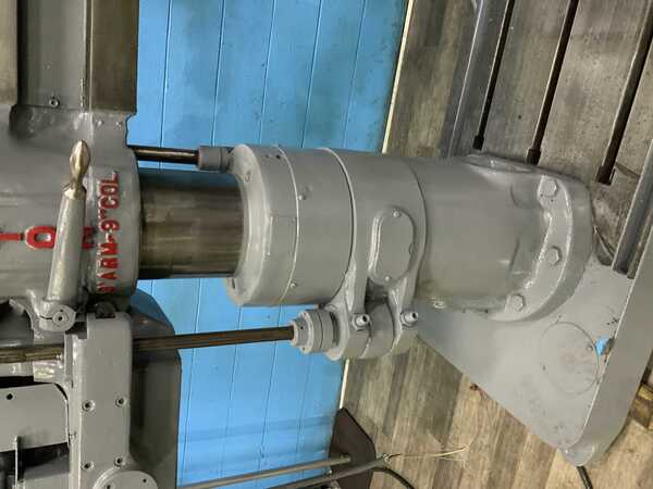 3' -9" Carlton #1A, radial drill, 41" x 30" T-slotted base area, power column clamp, power elevation, 5 HP - Image 6
