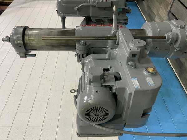 3' -9" Carlton #1A, radial drill, 41" x 30" T-slotted base area, power column clamp, power elevation, 5 HP - Image 8