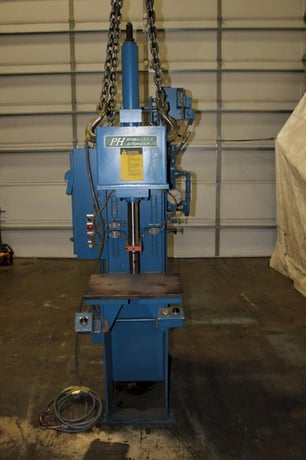 12 Ton, PH #OGM-12, hydraulic press, 10" stroke, 12.5" daylight, 8" throat, 23" x17.5"bed, Allen Bradley - Image 4
