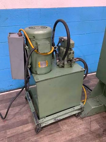 Piranha #SEP-120, ironworker with hydraulic tank system, 120 ton, foot pedal, 10 HP - Image 6