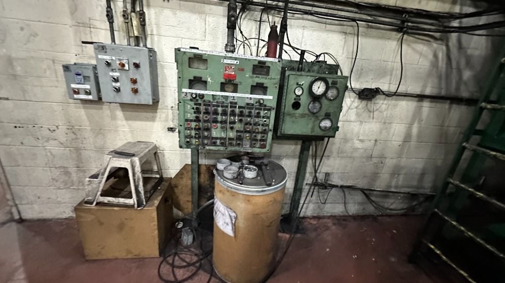 24" Donaldson #C24, Air Classifier, Acrison auger feeder - Image 3