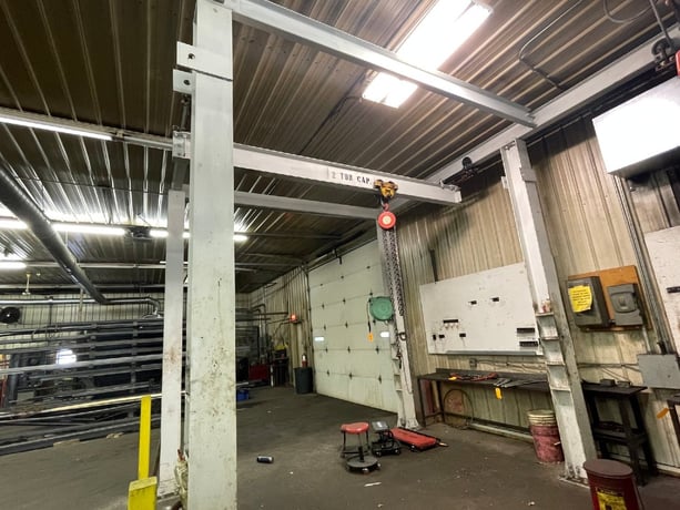 2 Ton, Freestanding Bridge Crane - 8' L x 10' width x 12' T (Already Taken Down) - Image 4