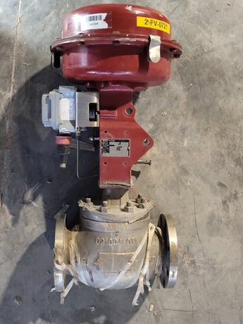 4" Masoneilan #87-21114, class 150 globe control valve & actuator - Image 1