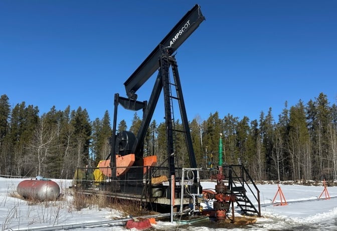 D320-305-100 Ampscot #320-305-100, conventional pump jack, 1999 - Image 3