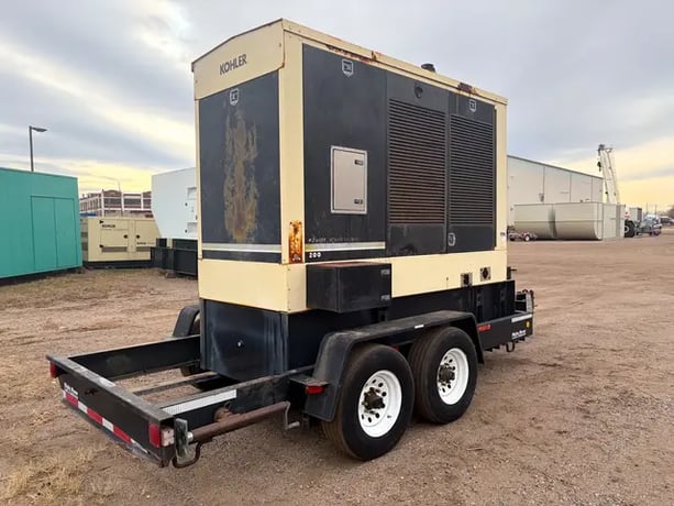 200 KW Kohler, Rehlko #200REOZV, Diesel Generator, 308 amps, 277/480 Volts, 3PH, 282 hours, 2005 - Image 2