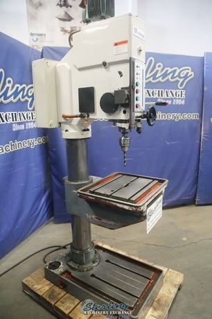 20" Wilton #2402, geared head hvy-duty variable speed floor drill press, #4MT, electromagnetic chuck, coolant - Image 4