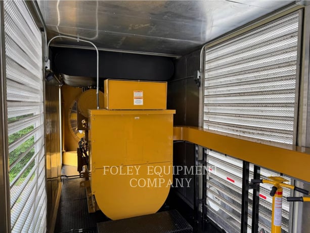 1500 KW Caterpillar #XQ1500RD, diesel generator set, 773 hours, 1998 - Image 10