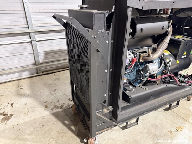 25 kW Wildcat Power Gen #BS0025LPAO, Natural Gas/Propane Generator, Kubota #WG1605 Engine, casters, unused - Image 3