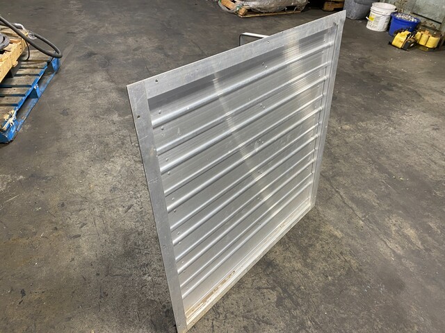 Louver Damper, w/ Emerson Electric 3405D-23 Motor Actuator Untested - Image 5
