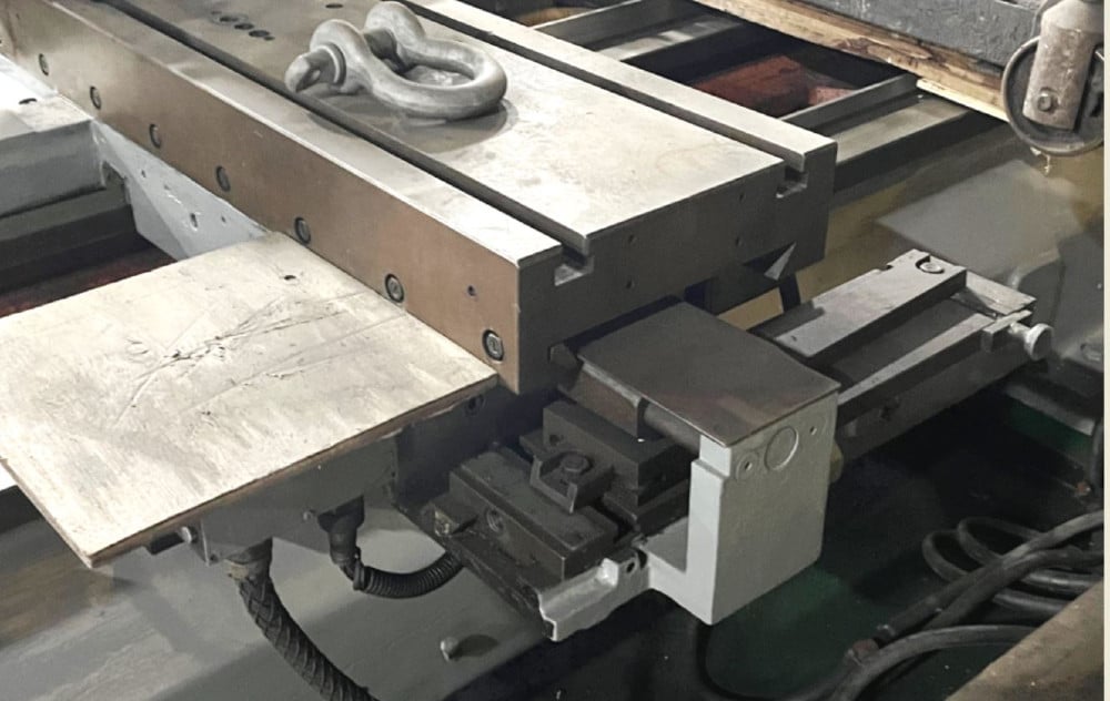 52" x 200" Edelstaal, 36" OCS, 61.5" Gap, 4.125" HIS., 8-1250 RPM, I/M, 30 Hp, D-1-11, TA, 19.5" Chk, 1978 - Image 5