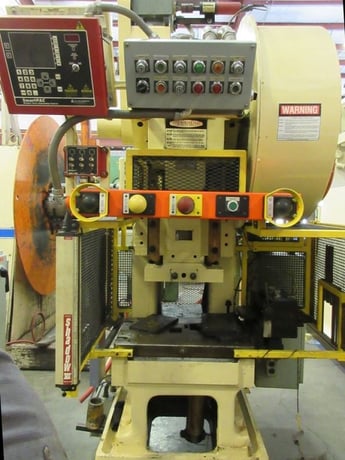 32 Ton, Minster #B1-32OBS press, 2" stroke, 9.75" Shut Height, air clutch & brake, automatic lubrication, 7.5 - Image 2