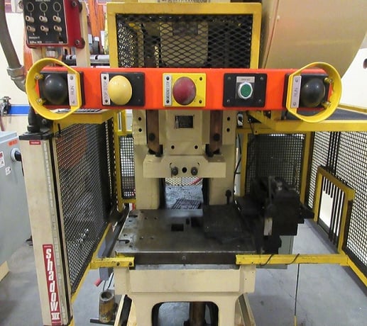 32 Ton, Minster #B1-32OBS press, 2" stroke, 9.75" Shut Height, air clutch & brake, automatic lubrication, 7.5 - Image 6