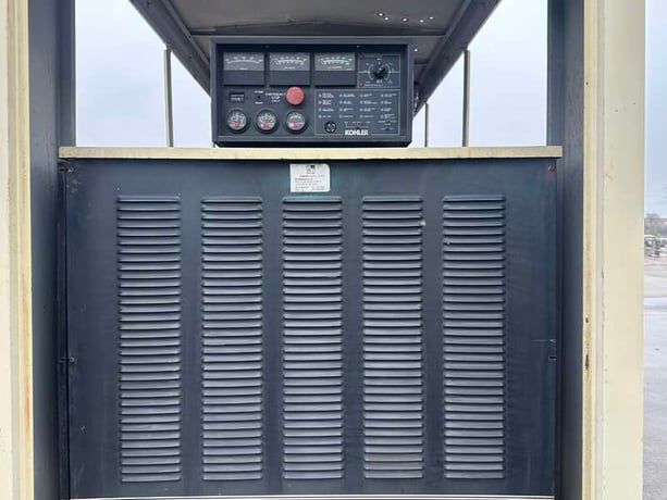 300 KW Kohler #300REOZD, diesel generator set, 277/480 Volts, 490 HP @ 1800 RPM, 983 hours, Detroit Diesel - Image 8