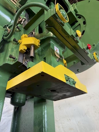 75 Ton, Minster #7, Back Gauge OBI press, 6" stroke, 14.5" Shut Height, 4" adj., 40 SPM, 36" x24" bed, air - Image 7