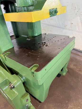 75 Ton, Minster #7, Back Gauge OBI press, 6" stroke, 14.5" Shut Height, 4" adj., 40 SPM, 36" x24" bed, air - Image 8
