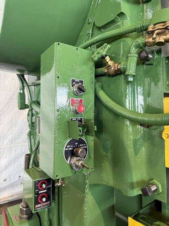 75 Ton, Minster #7, Back Gauge OBI press, 6" stroke, 14.5" Shut Height, 4" adj., 40 SPM, 36" x24" bed, air - Image 9