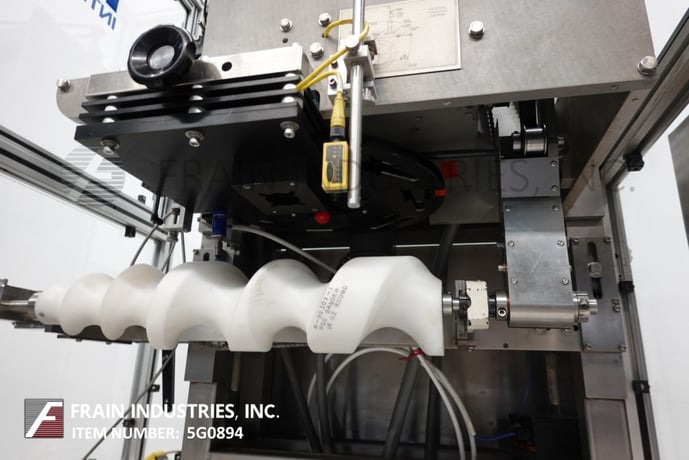 PDC #75-ERL, fully automatic sleever / neck bander rated from 1 - Image 2