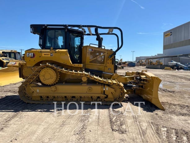 Caterpillar D6 LGPVP, Crawler Dozer, 2136 hours, S/N: RDC01495, 2024 - Image 2