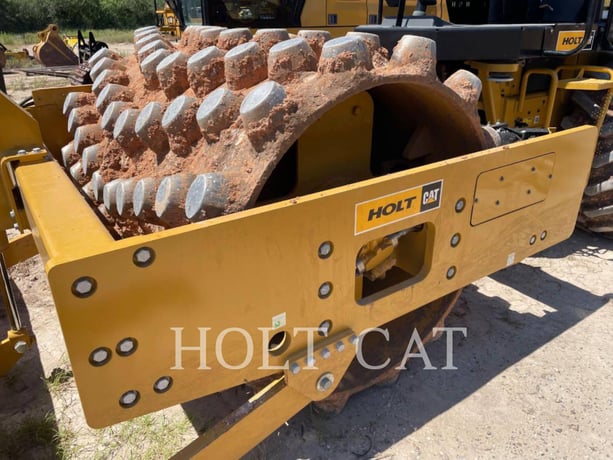 Caterpillar CP12, Vibratory Single Drum Pad, 168 hours, S/N: 74900104, 2024 - Image 8