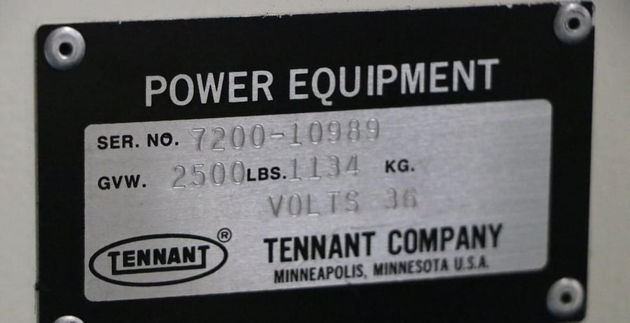 Tennant #7200, Industrial Rider/Scrubber, Battery Operated, 36" Cleaning Path, 2" Scrub Head Offset, 2500 - Image 9