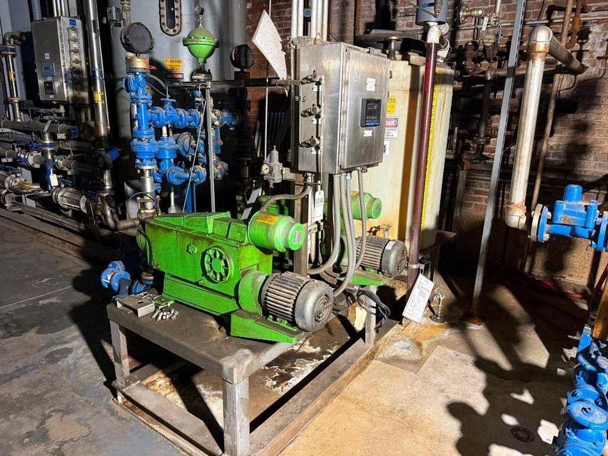 Elevated Pump Skid w/Controller & Tank - Image 1