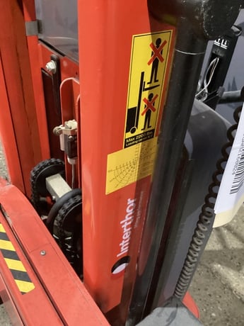 Interthor #ELFSR1001/890, Electric Powered Pallet Jack, 2011 - Image 4