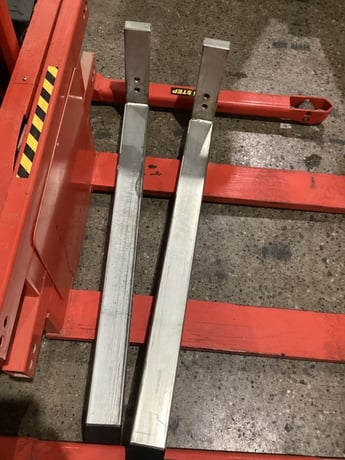 Interthor #ELFSR1001/890, Electric Powered Pallet Jack, 2011 - Image 7