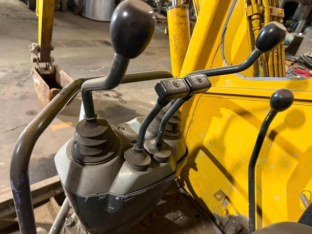 Komatsu #PC28UU, Excavator - Image 3