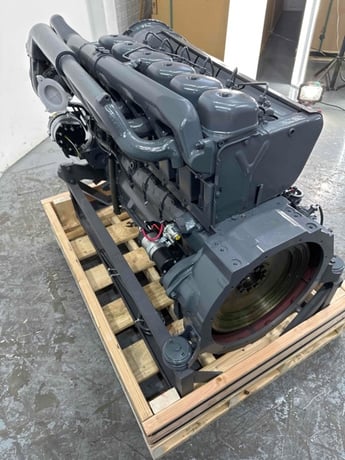 118 HP Deutz #BF6L913, complete, new surplus, never used - Image 6
