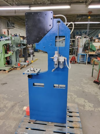 BTM, clinching machine, rebuilt - Image 2