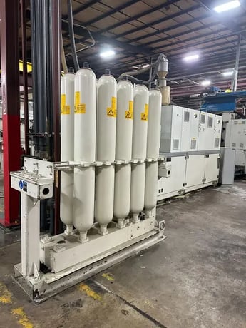 1600 Ton, 242 oz., Krauss Maffei #KM-1300-17200MX, horizontal plastic injection molder, 61.81" x50" tie bar - Image 6