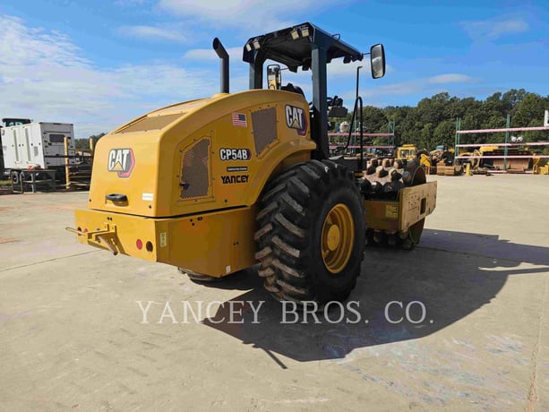 Caterpillar CP54B, Vibratory Single Drum Pad, 1074 hours, S/N: P5400369, 2022 - Image 4