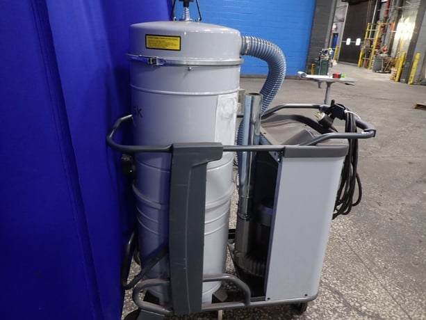 Nilfisk #T26, Vacuum Cleaner, 2.55 kW, 460 V, 2021 - Image 4