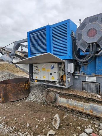 Kleemann #MC110Z, concrete jaw crusher, 330 t/hr capacity - Image 3