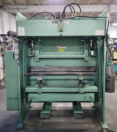 70 Ton, Betenbender #6-70T, hydraulic press brake, 6' overall, 72" between housing, 8" stroke, 4-way die & - Image 2